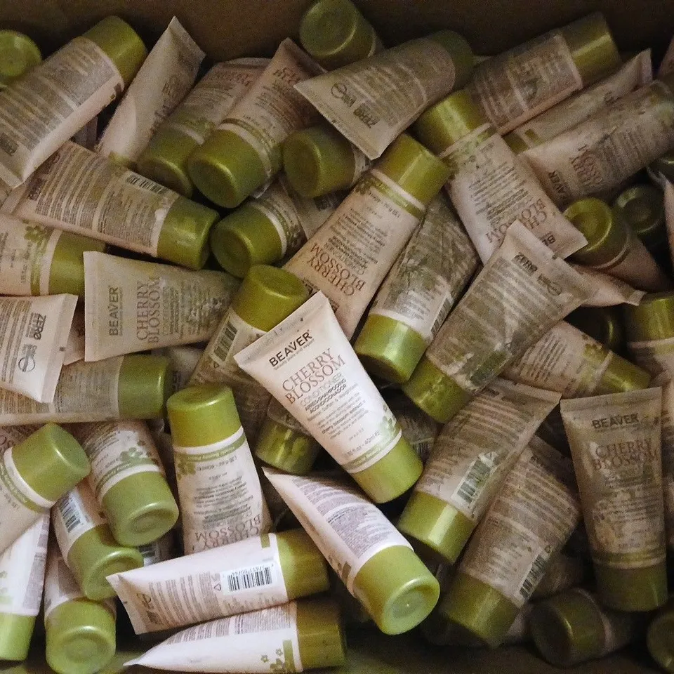 LARGE QUANTITY OF BEAVER CHERRY BLOSSOM CONDITIONER – 40ML