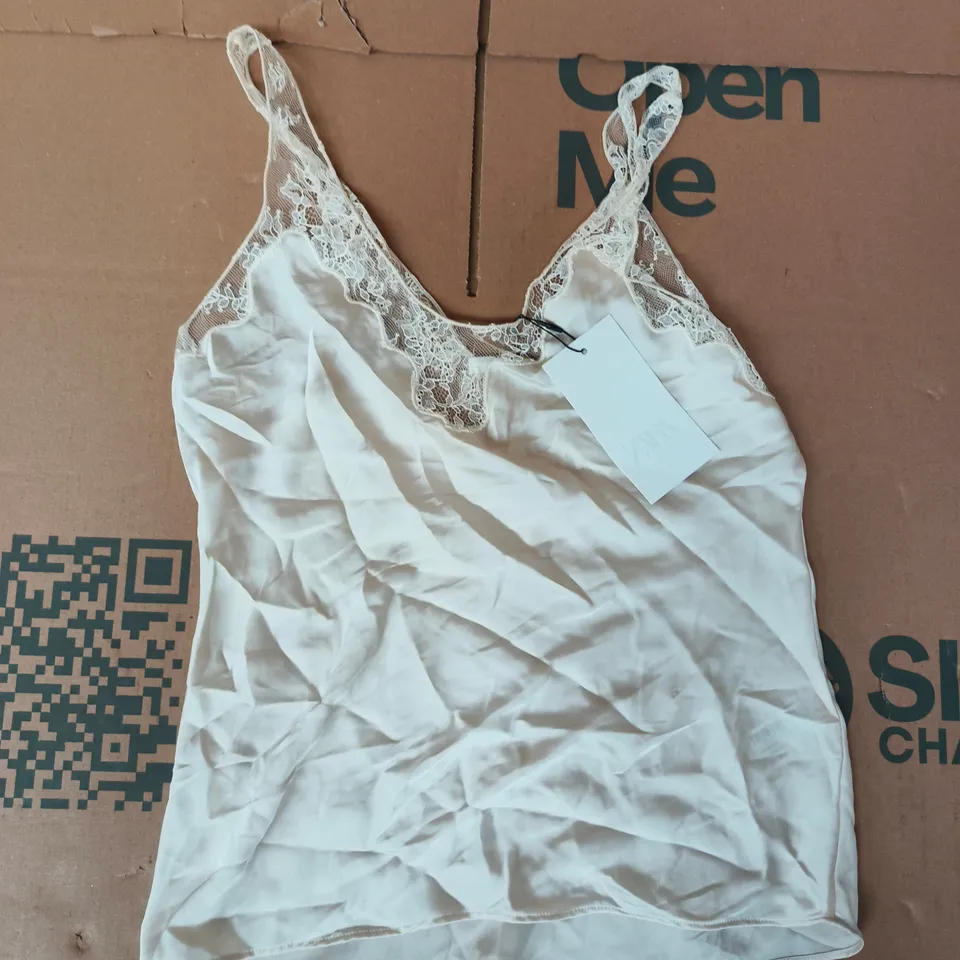 ZARA WOMEN'S WHITE CAMISOLE TOP WITH LACE TRIM SIZE MEDIUM