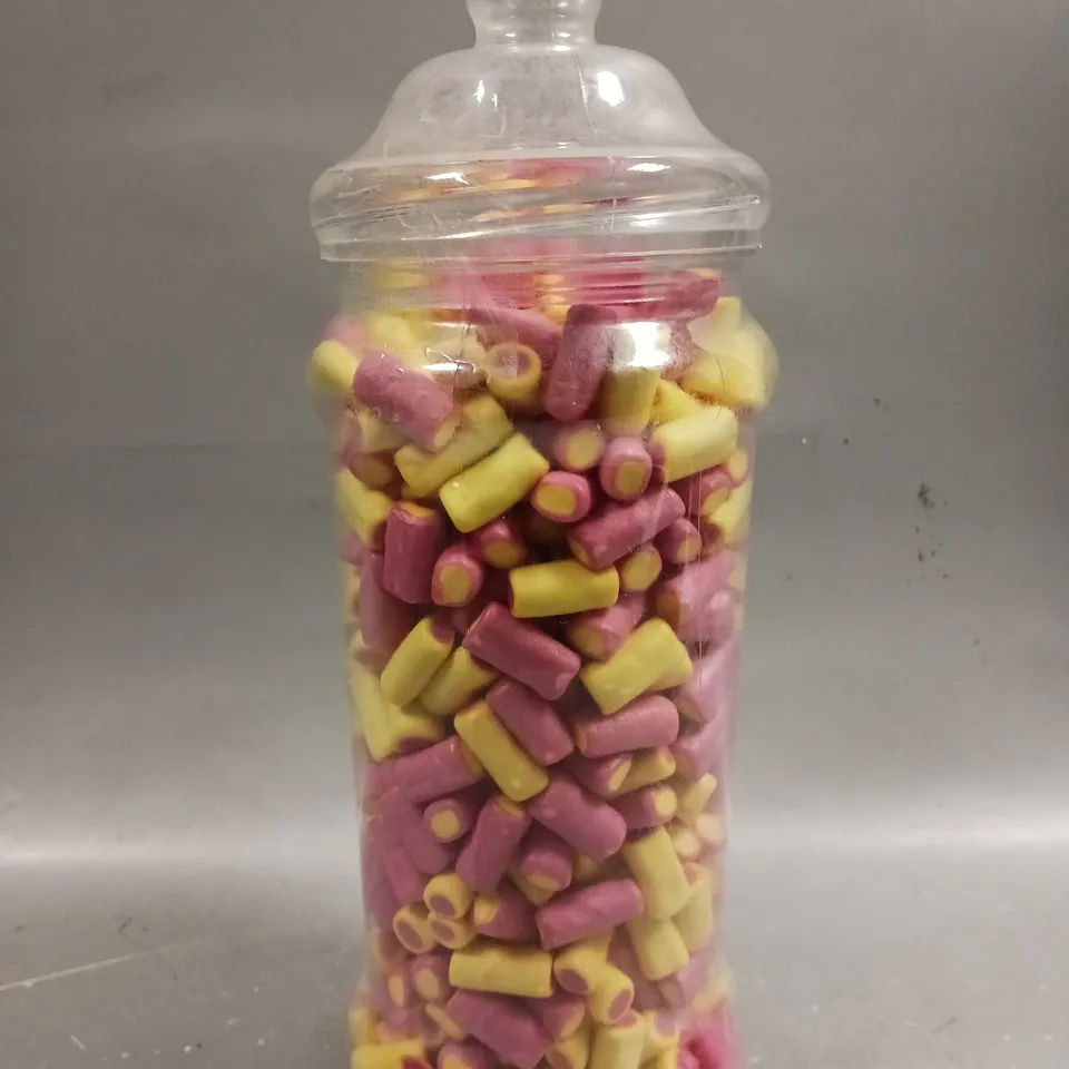 LARGE ASSORTMENT OF RHUBARB & CUSTARD PENCIL SWEETS - COLLECTION ONLY 