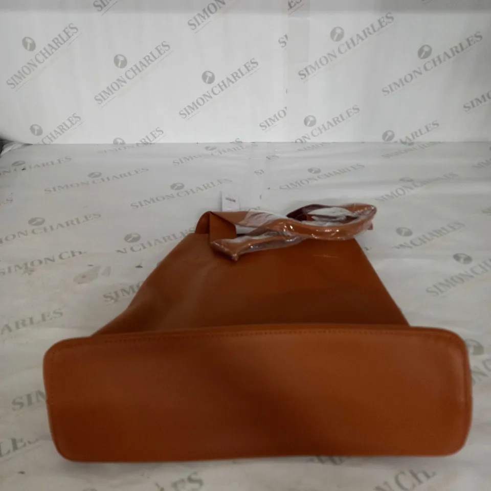 BROWN FRENCH CONNECTION HANDBAG 