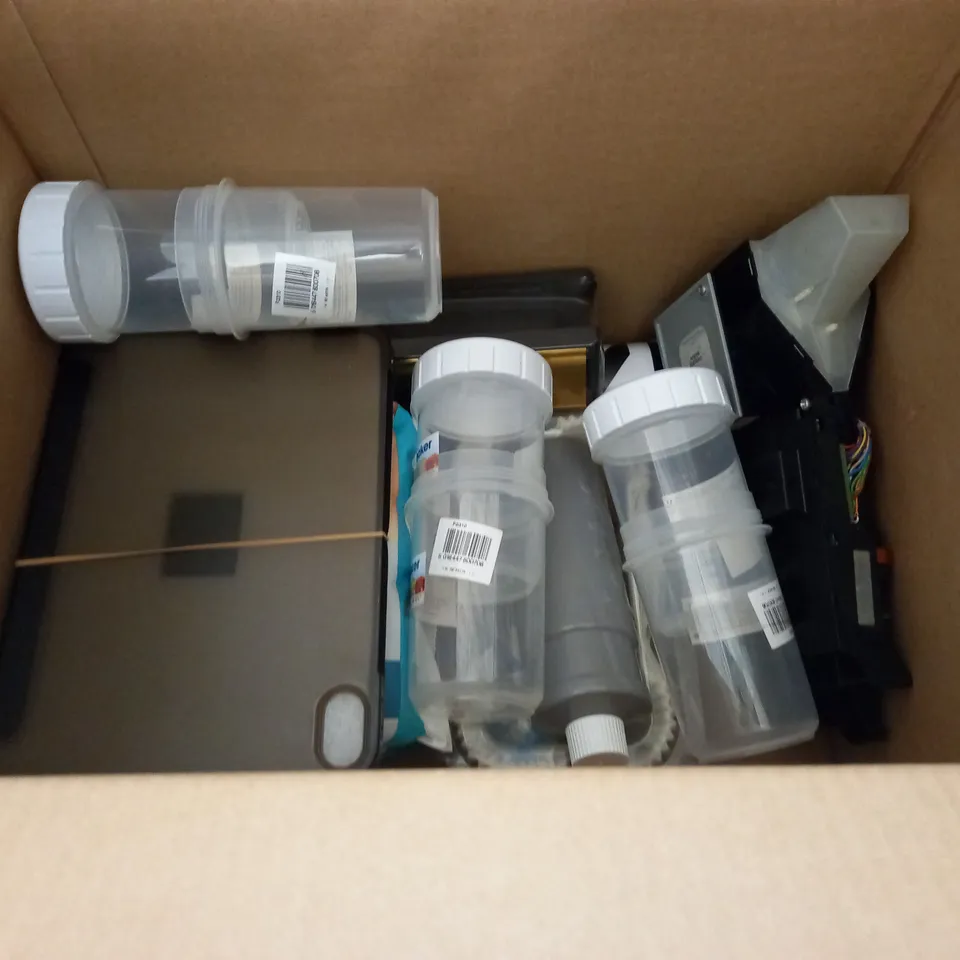 LOT OF ASSORTED HOUSEHOLD ITEMS TO INCLUDE NEXUS METAL SOCKET AND VALENTINE GAME 