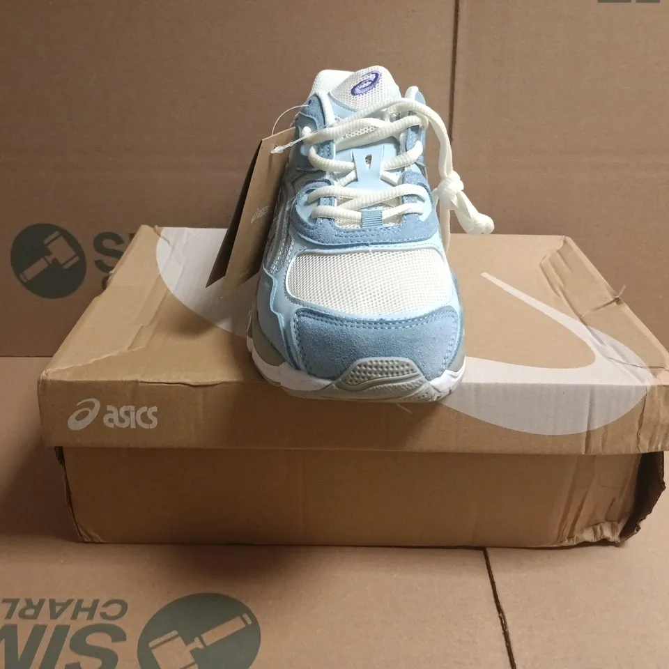 BOXED PAIR OF ASICS GEL-NYC TRAINERS IN BLUE/SAIL SIZE UK 9