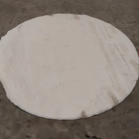 QUALITY DESIGNER AREA RUG - APPROXIMATELY 180cm D