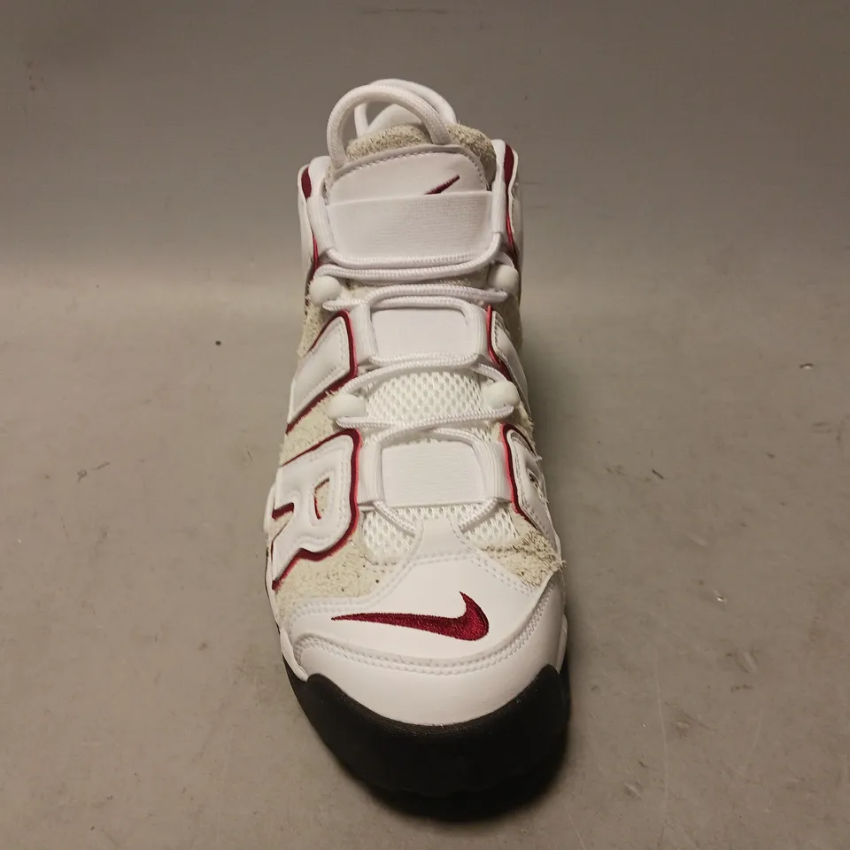 PAIR OF NIKE AIR SHOES IN WHITE/RED UK SIZE 7.5