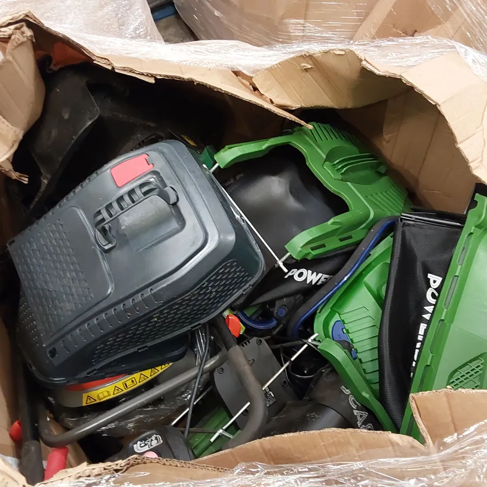 PALLET OF APPROXIMATELY 8 ASSORTED LAWN MOWERS