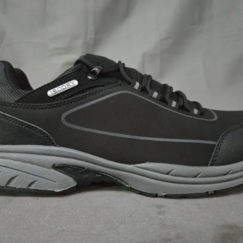 BOXED PAIR OF MOUNTAIN WAREHOUSE RAMBLE SOFTSHELL WATERPROOF WALKING SHOES IN CHARCOAL UK SIZE 8