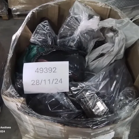 PALLET CONTAINING APPROXIMATELY 26 RAW ELECTRICAL ITEMS TO INCLUDE: