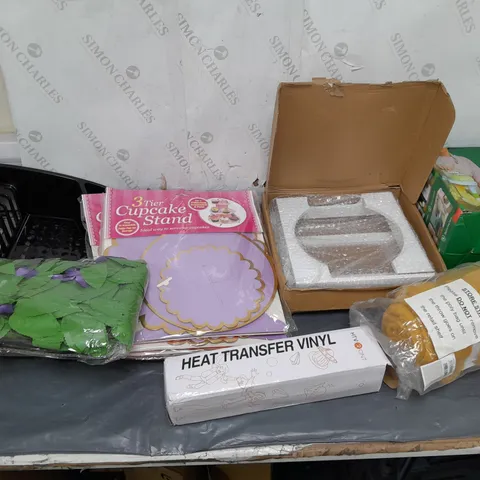 BOX OF APPROXIMATELY 15 ASSORTED HOUSEHOLD ITEMS TO INCLUDE CABBAGE CUTTER, DRYING RACK, AND HEAT TRANSFER VINYL ETC. 