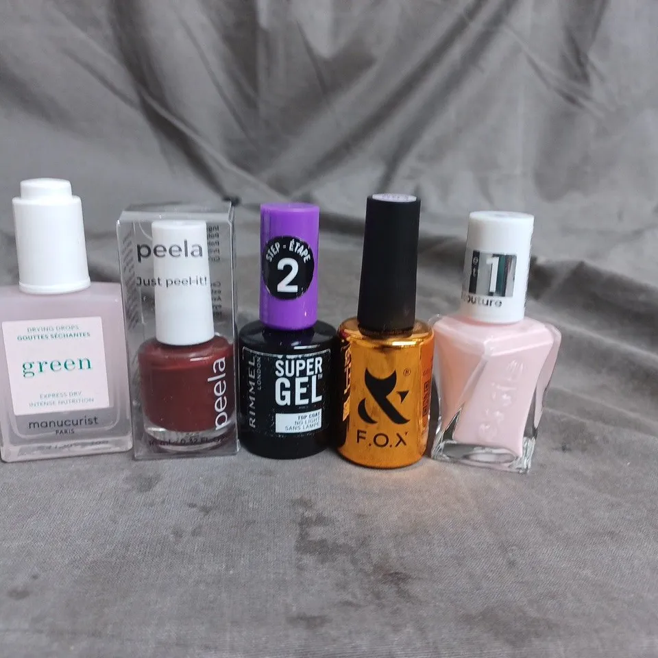 APPROXIMATELY 20 BOTTLES OF NAIL VARNISH TO INCLUDE RIMMEL, ESSIE AND PEELA