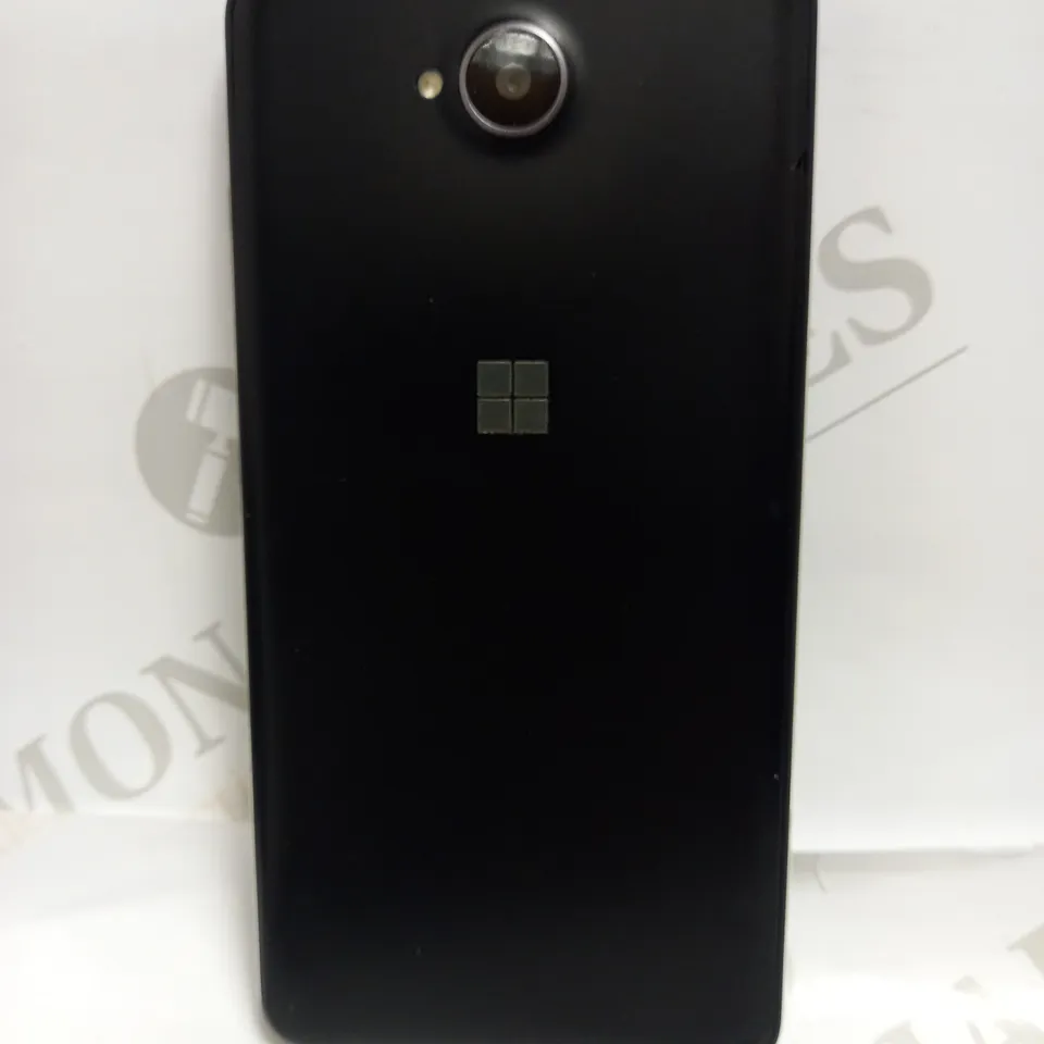 MICROSOFT PHONE MODEL: RM-1152
