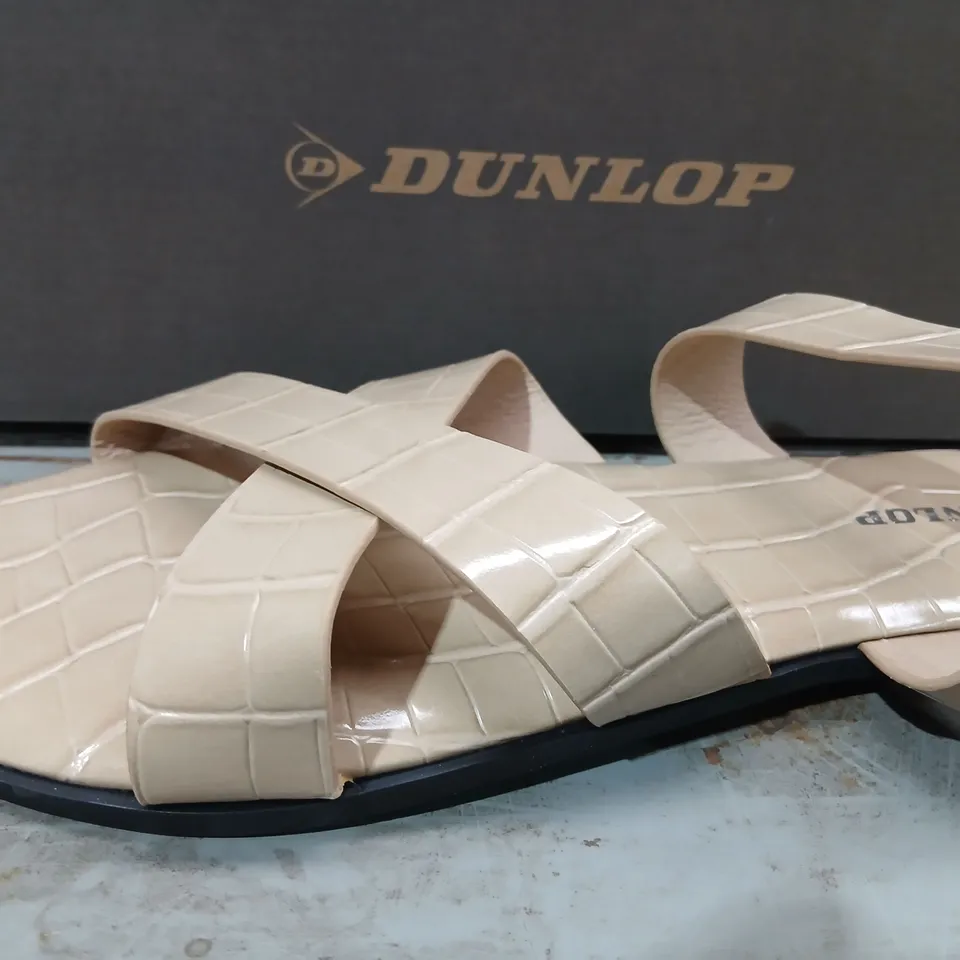 DUNLOP JADE DLP117 CREAM SANDALS – UK 7