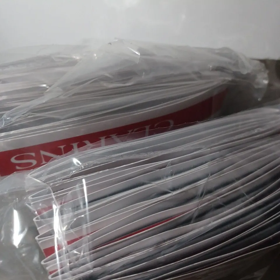 LOT OF APPROX 20 X (2 X 8ML) CLARINS BODY FIT ANTI-CELLULITE CONTOURING EXPERT & BODY SHAPING CREAM SAMPLES