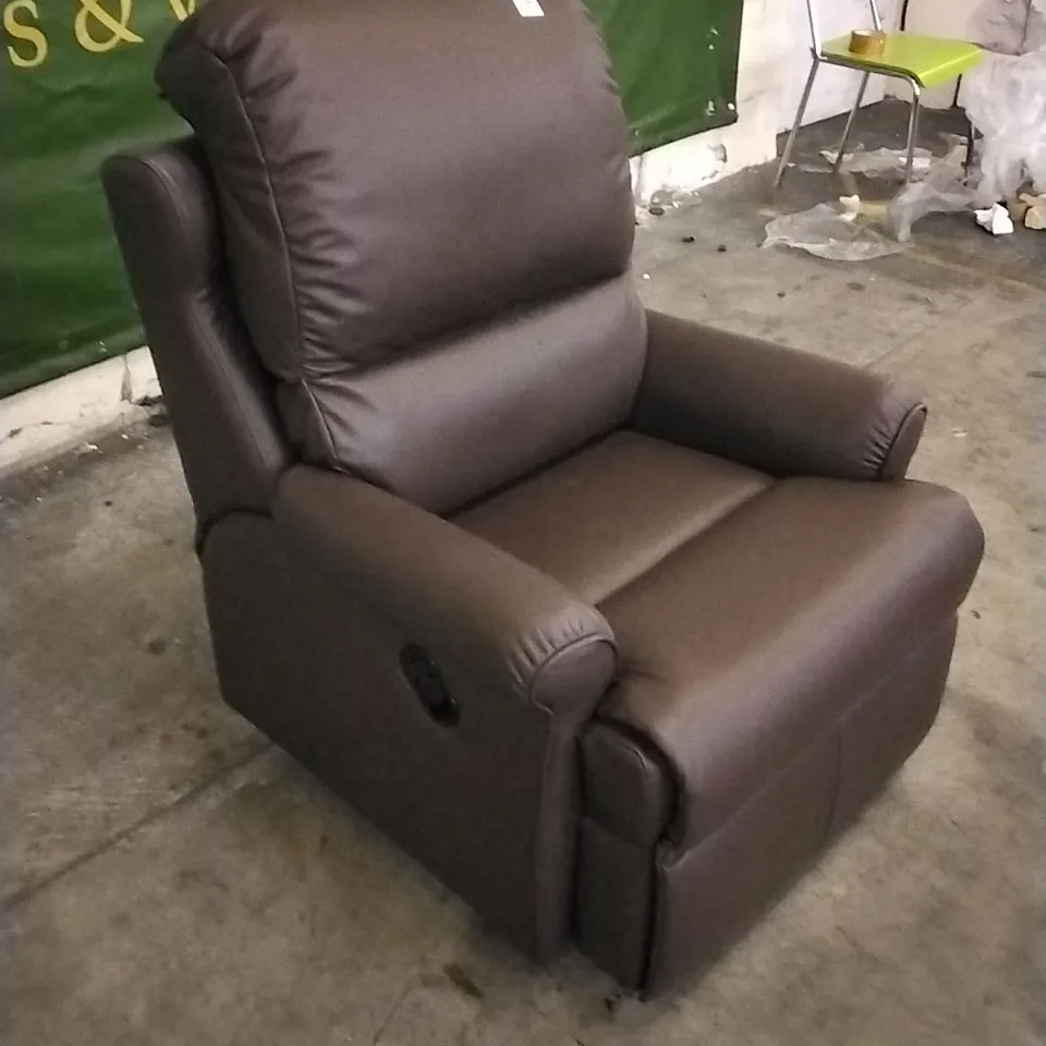 QUALITY BRITISH DESIGNED & MANUFACTURED G PLAN NEWMARKET MANUAL RECLINER OXFORD CHOCOLATE LEATHER ARMCHAIR 
