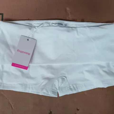 BEGINNING JANNIKA WHITE FOLDOVER MICRO SHORTS SIZE US 4/AU 8