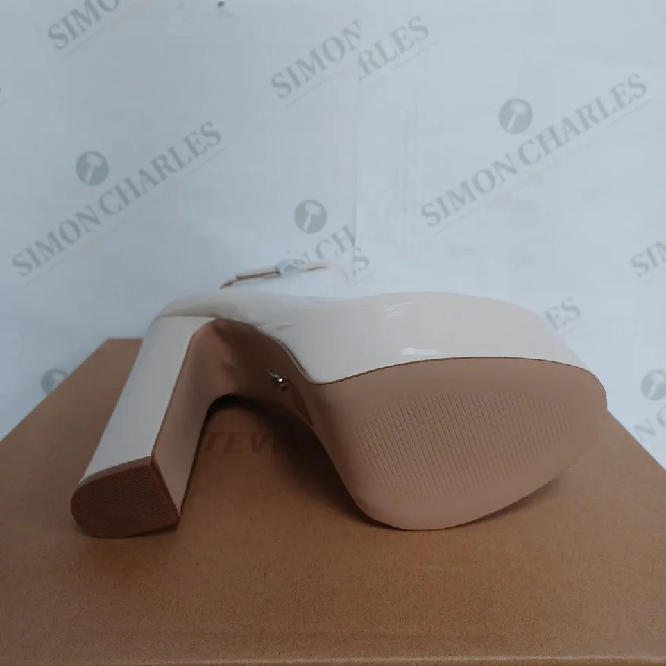 BOXED STEVE MADDEN BONE SYNTHETIC OCCASION - EU 38