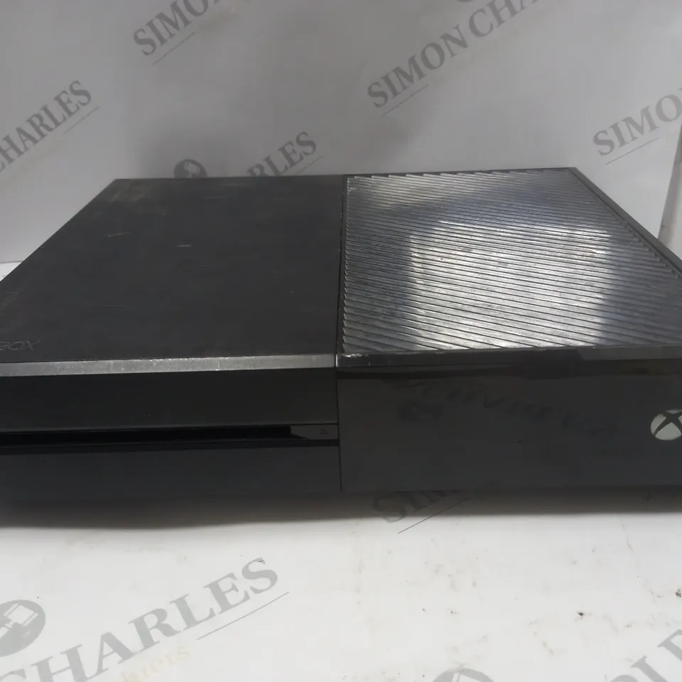 XBOX ONE CONSOLE