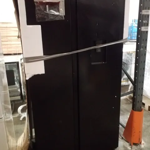 FRIDGEMASTER AMERICAN STYLE FRIDGE FREEZER IN BLACK WITH WATER DISPENSER 