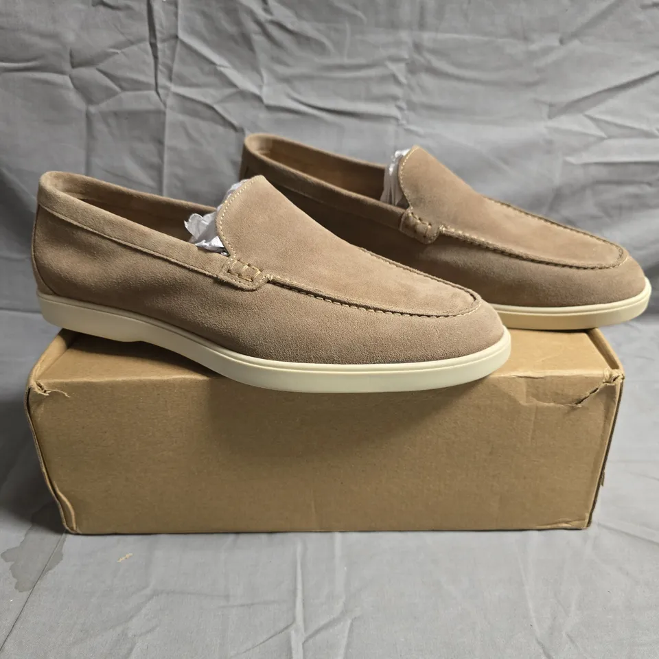 BOXED PAIR OF MOSS LOAFERS IN TAUPE SIZE UK 10