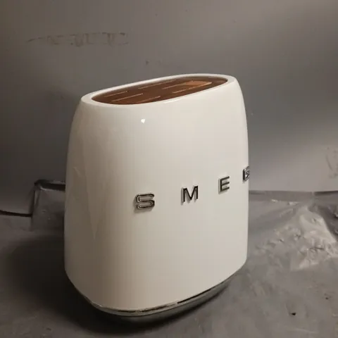 BOXED SMEG KNIFE BLOCK