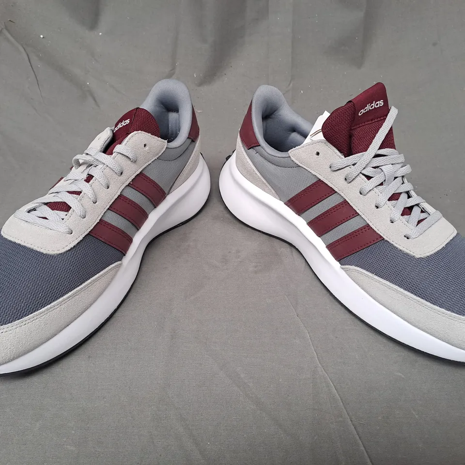 BOXED PAIR OF ADIDAS RUN 70S SHOES IN MULTICOLOUR UK SIZE 11