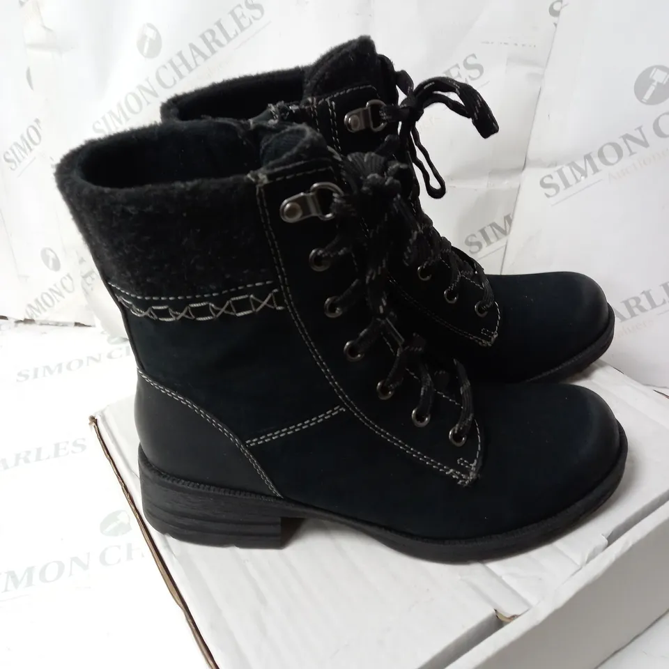 EARTH ORIGINS SUEDE HIKE BOOT SIZE 5