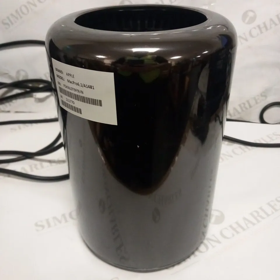 APPLE MAC PRO 6.1 A1481 DESKTOP COMPUTER