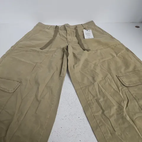 ZARA WOMEN'S CARGO TROUSERS β UK 12 (EU 40) KHAKI β MADE IN MOROCCO