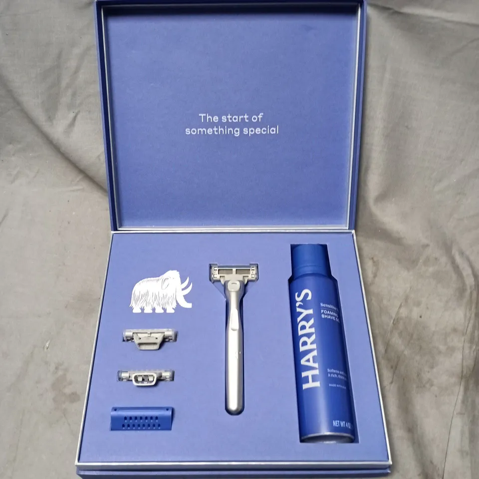 BOXED HARRYS PLUS GIFT SET