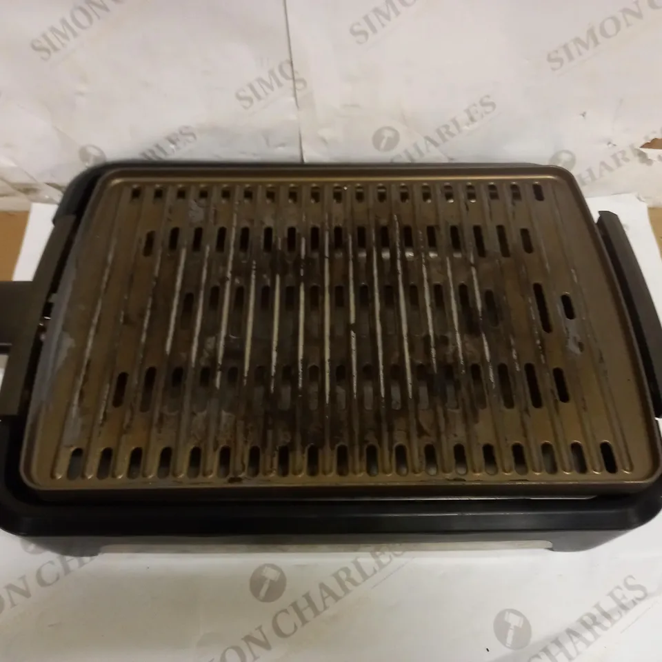 GEORGE FOREMAN SMOKELESS ELECTRIC GRILL
