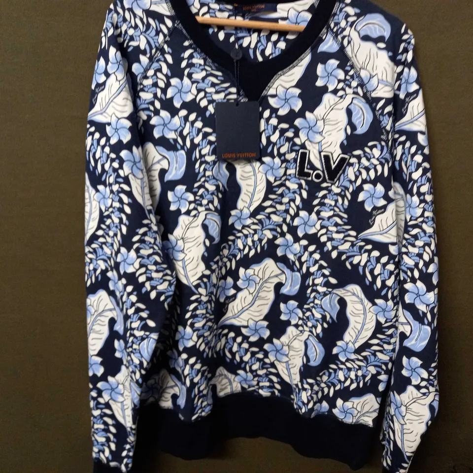 LOUIS VUITTON FLORAL DESIGN JUMPER WITH RAISED LOGO IN BLUE/WHITE/NAVY - XXL