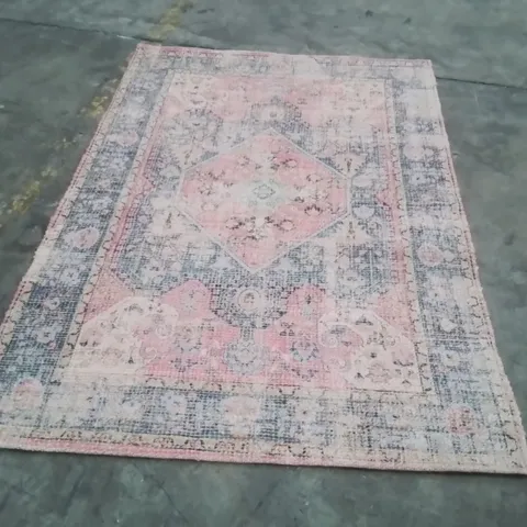 QUALITY DESIGNER AREA RUG - APPROXIMATELY 170X120CM