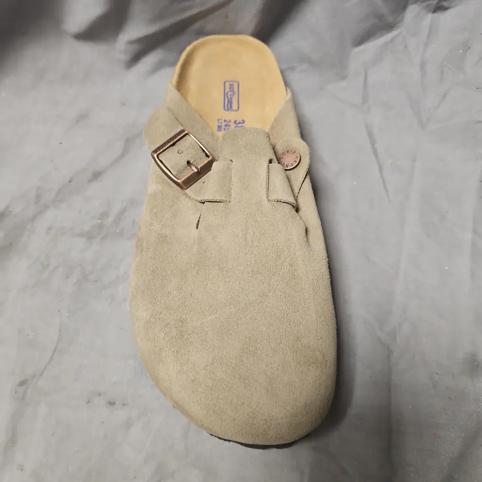 BIRKENSTOCK BOSTON BS TAUPE SUEDE CLOGS – EU 38 (UK 5)