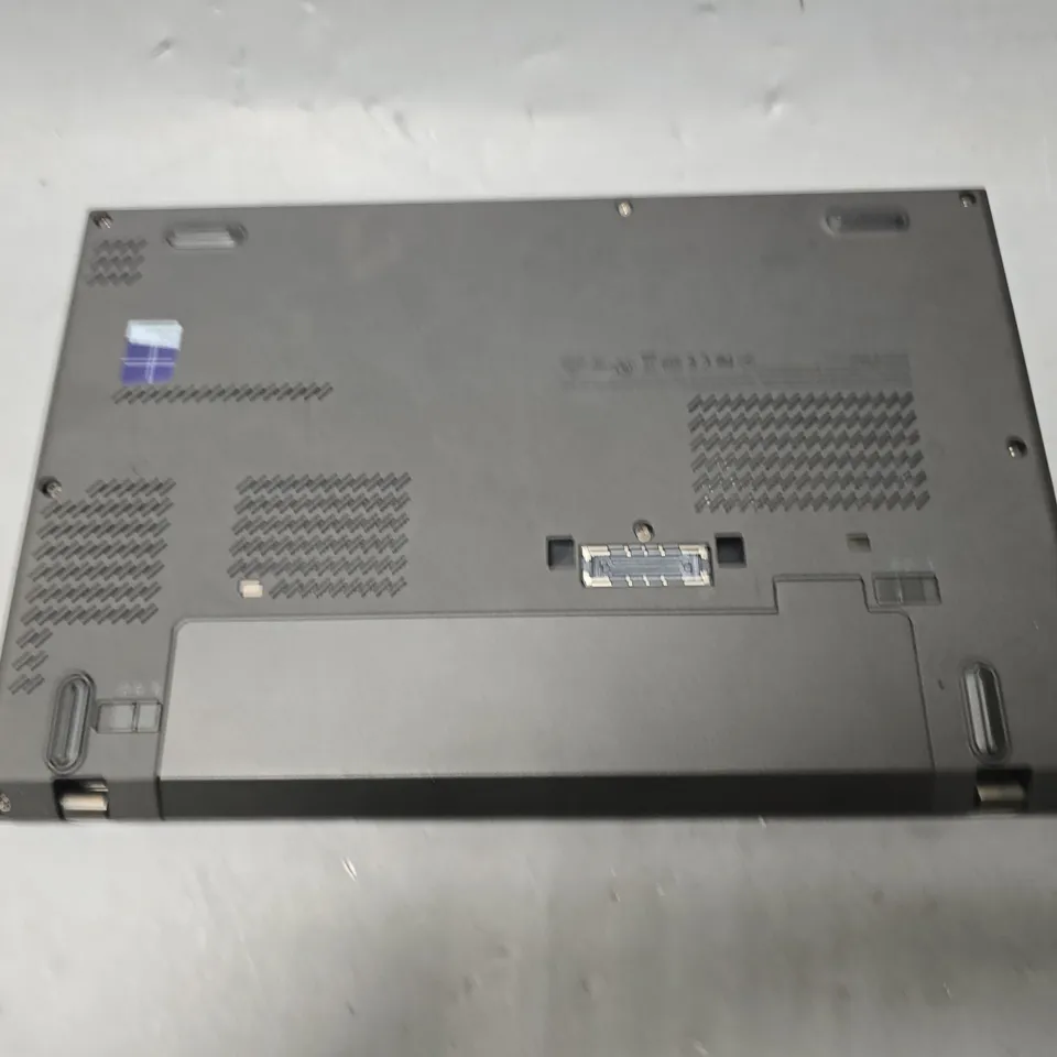 LENOVO X260 THINKPAD LAPTOP IN BLACK