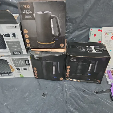 BOX OF APPROXIMATELY 8 ASSORTED HOMEWARE ITEMS TO INCLUDE STORAGE BOX, TOASTERS, AND KETTLES ETC - COLLECTION ONLY
