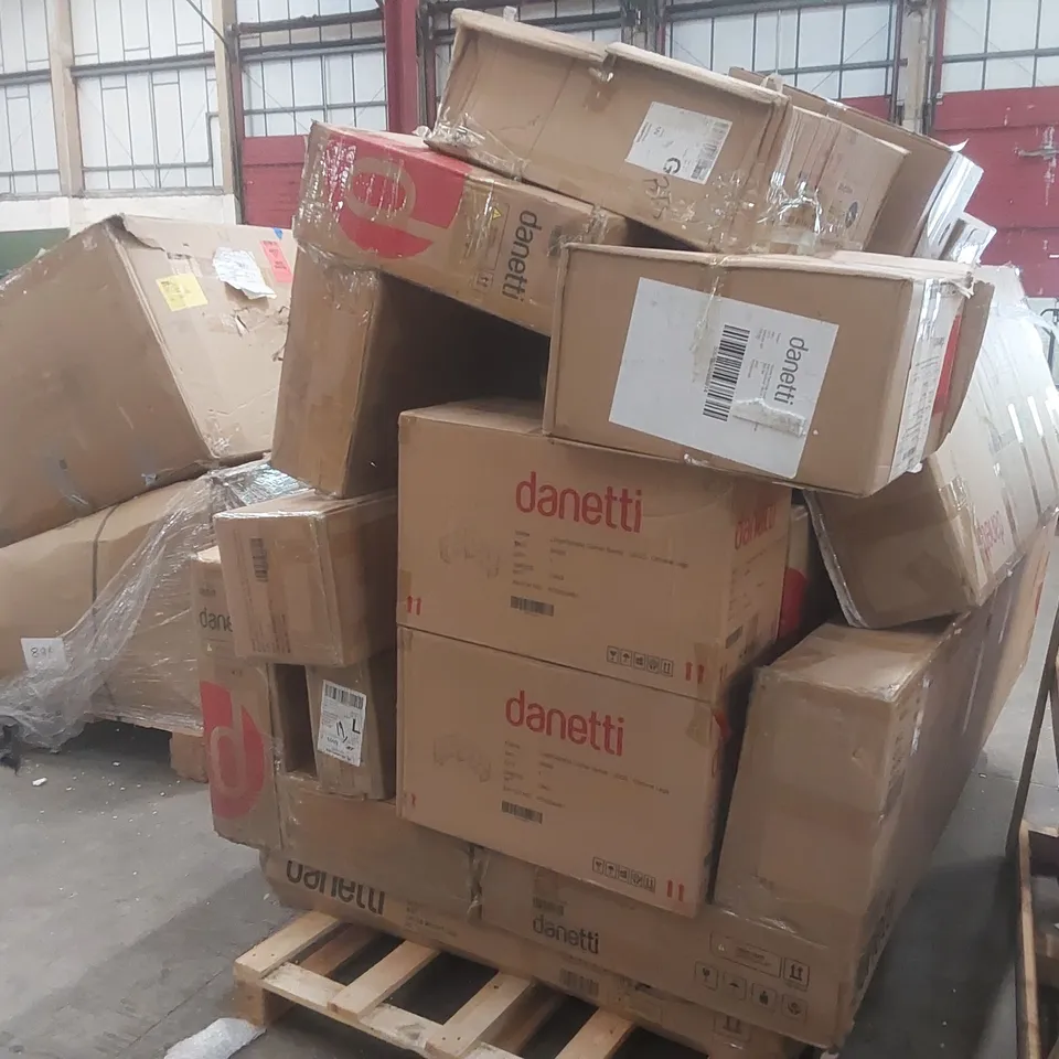 PALLET CONTAINING A VERY LARGE QUANTITY OF ASSORTED DANETTI FURNITURE PARTS 