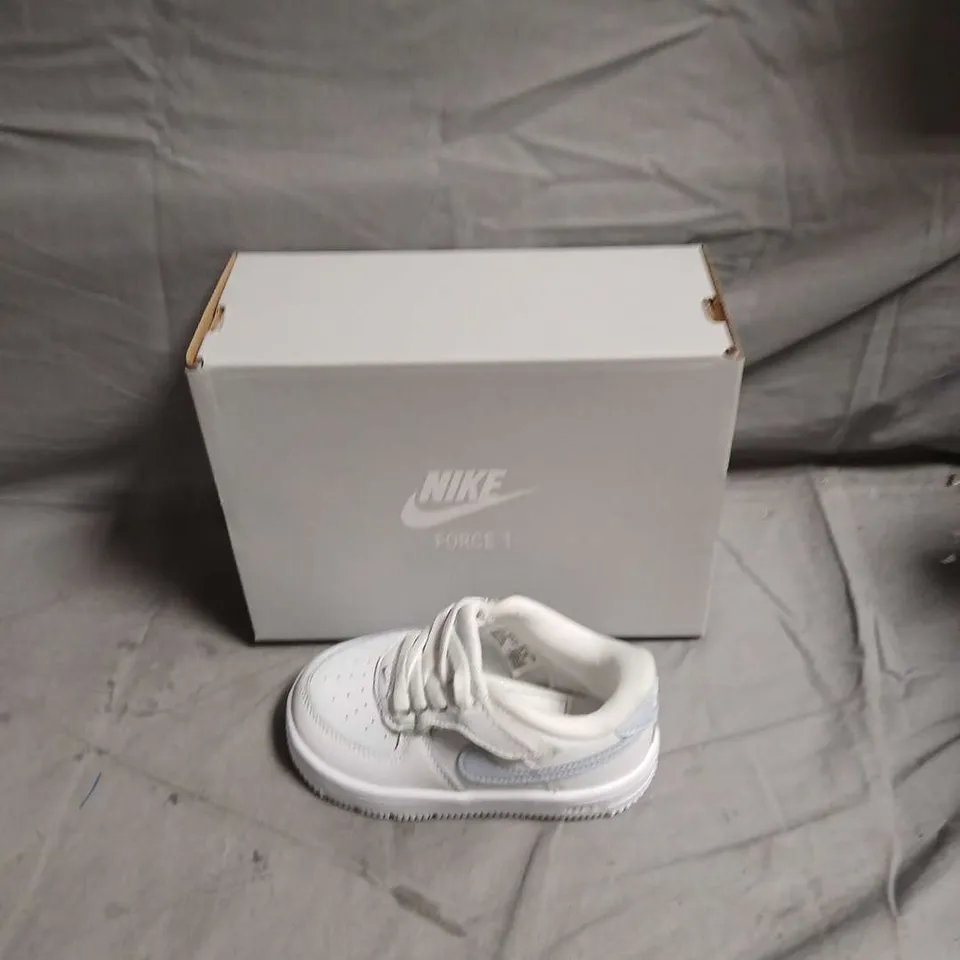 NIKE FORCE 1 WHITE KIDS TRAINERS WITH BOX - SIZE UNSPECIFIED 