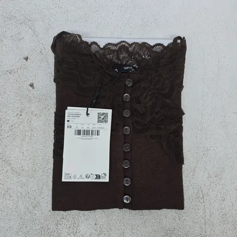 MANGO FINE KNIT LACE CROP TOP IN CHOCOLATE SIZE XS