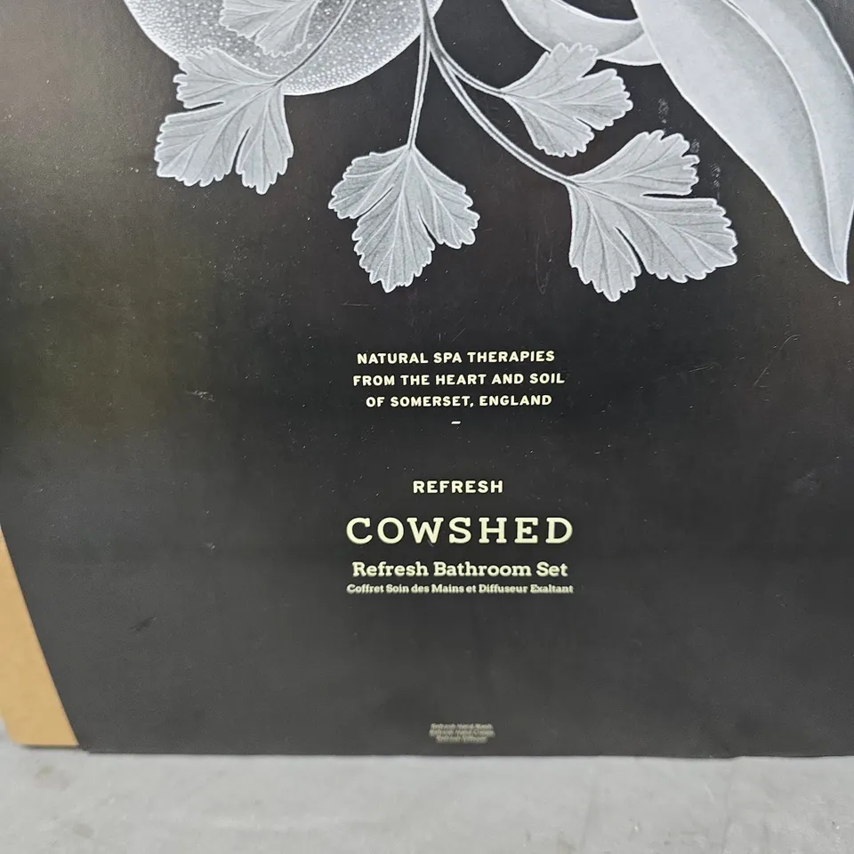 COWSHED REFRESH BATHROOM SET – BOXED