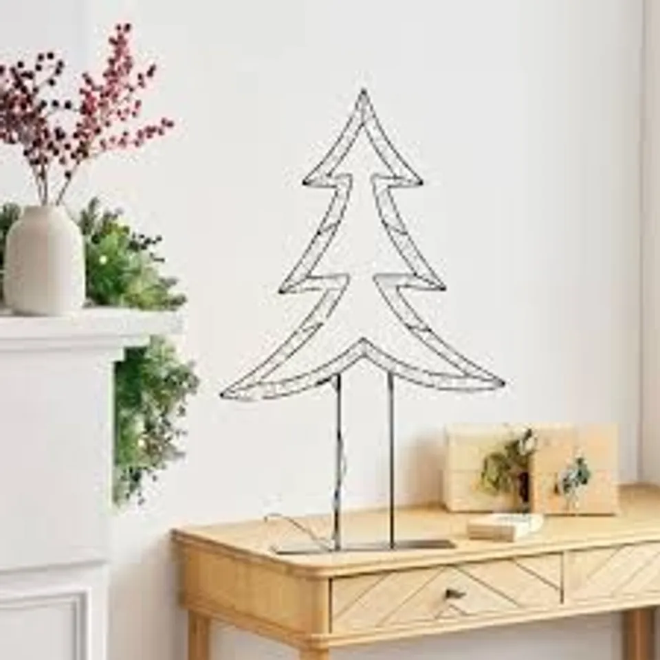 HOME STORIES PRE LIT TWINKLING DECOR ON STANDS