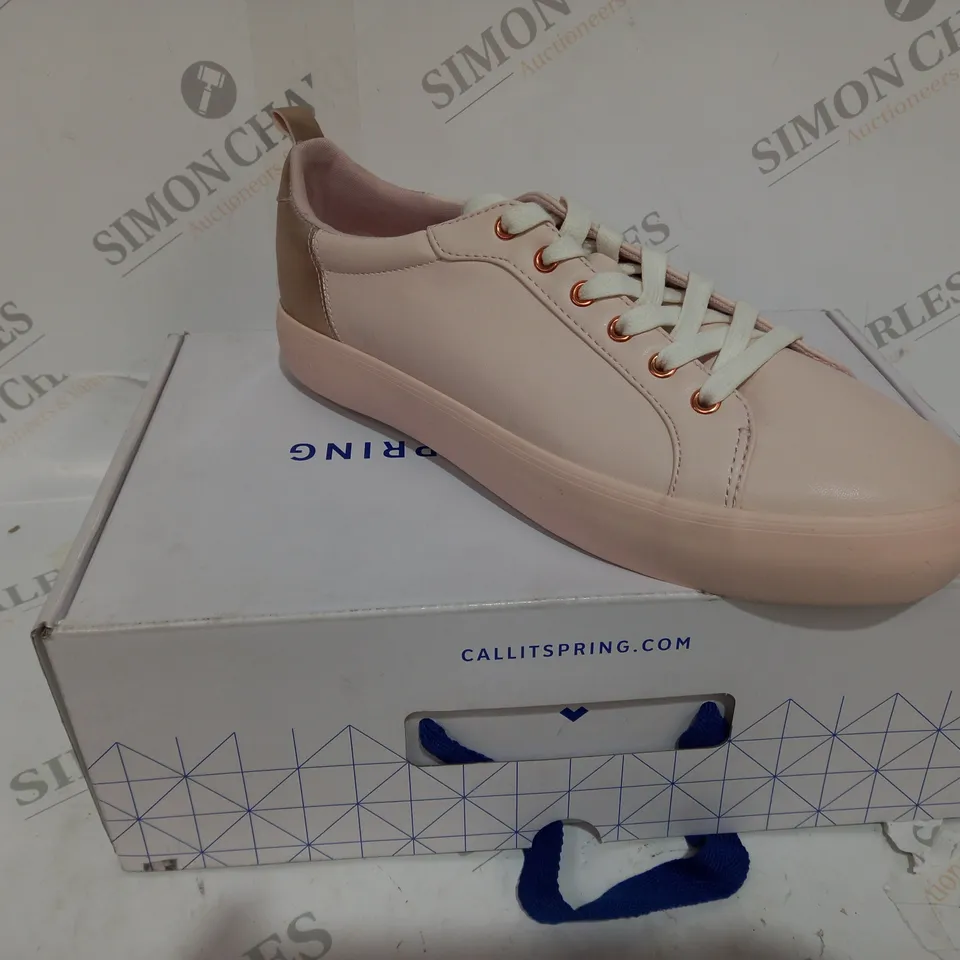 BOXED SETIGERA PINK & ROSE GOLD SHOE - SIZE 8
