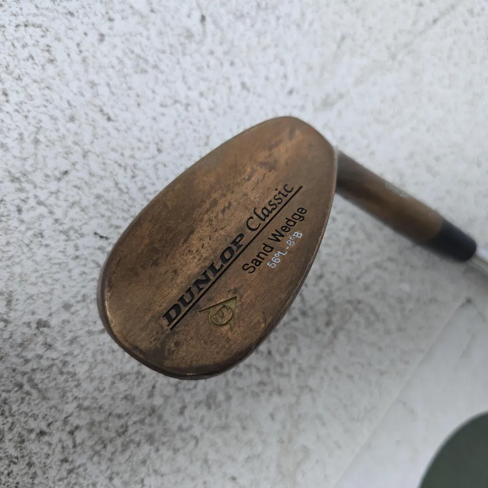 DUNLOP CLASSIC SAND WEDGE – 56° LOFT