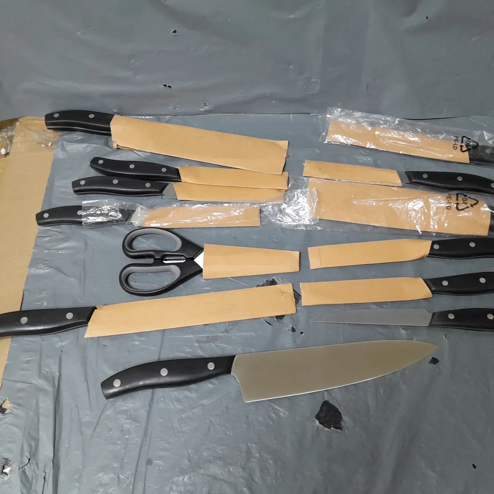 HENCKELS DEFINITION FINE EDGE KNIFE COLLECTION - COLLECTION ONLY 