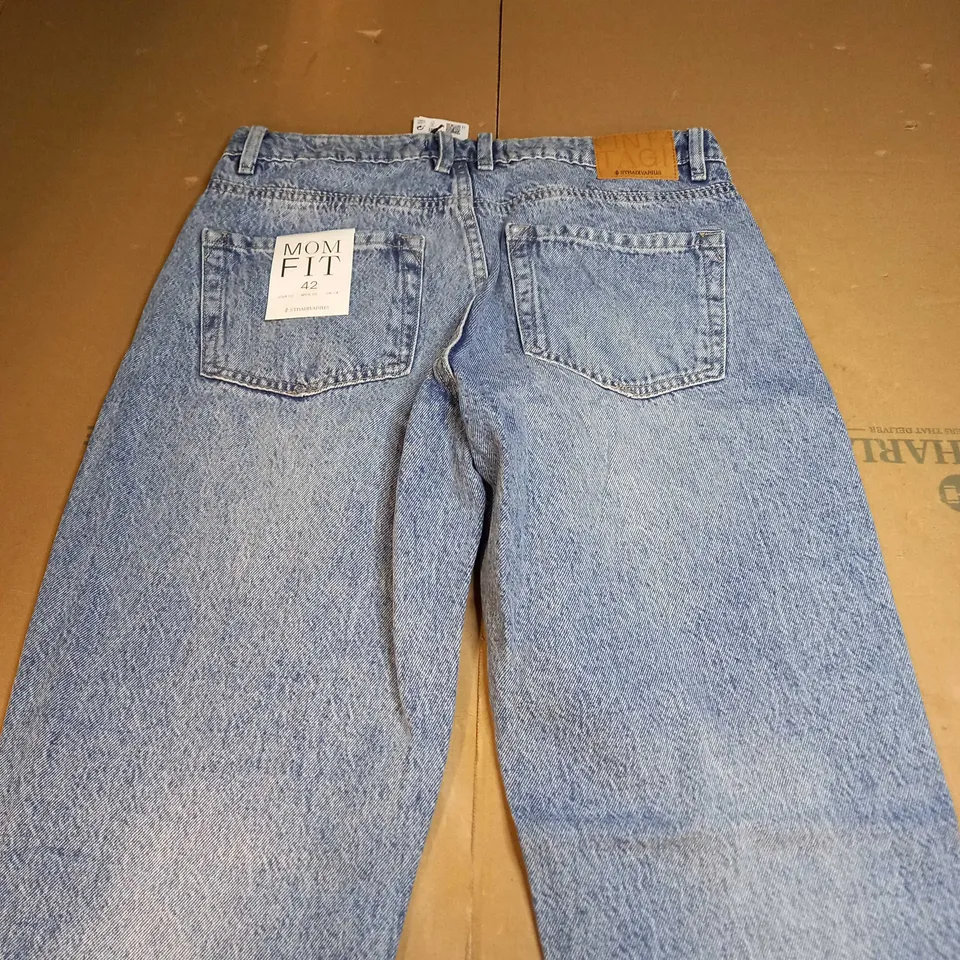STRADIVARIUS MUM FIT IN LIGHT BLUE - UK 14