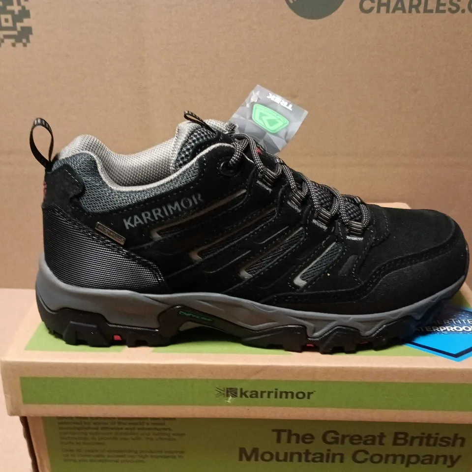 BOXED PAIR OF KARRIMOR MOUNT LOW WEATHERTITE BOOTS IN BLACK - UK 8
