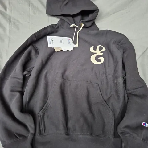 CHAMPION LOGO HOODIE IN BLACK - LARGE