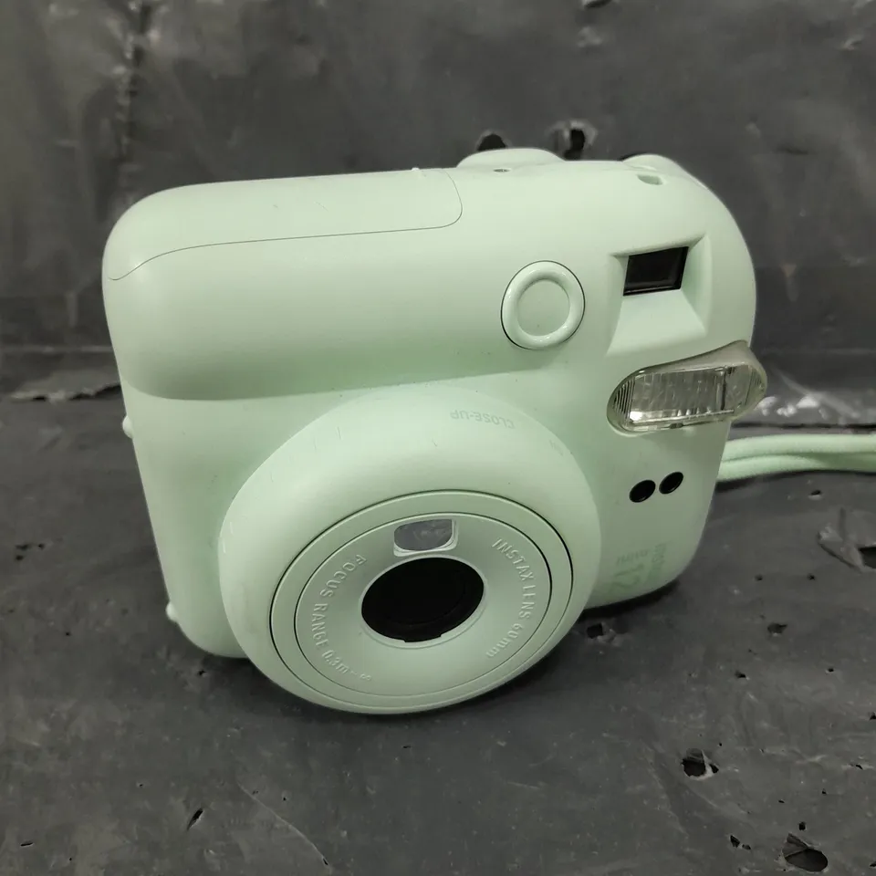 FUJIFILM INSTAX MINI 12 INSTANT CAMERA