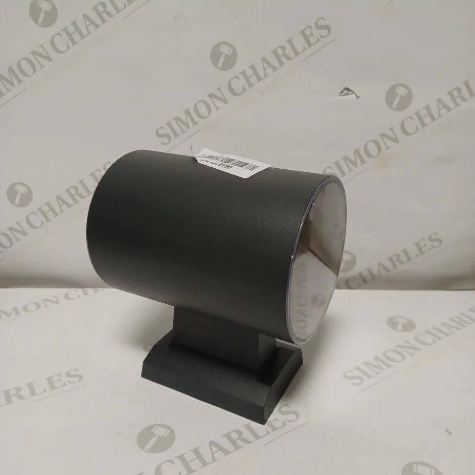 GRANTHAM UP & DOWN OUTDOOR SOLAR POWERED WALL LIGHT 