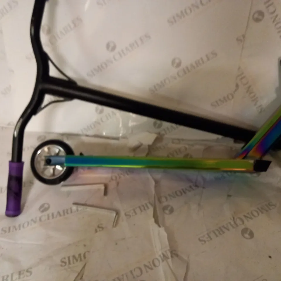 STUNTED NEO-MORPH STUNT SCOOTER RRP £110