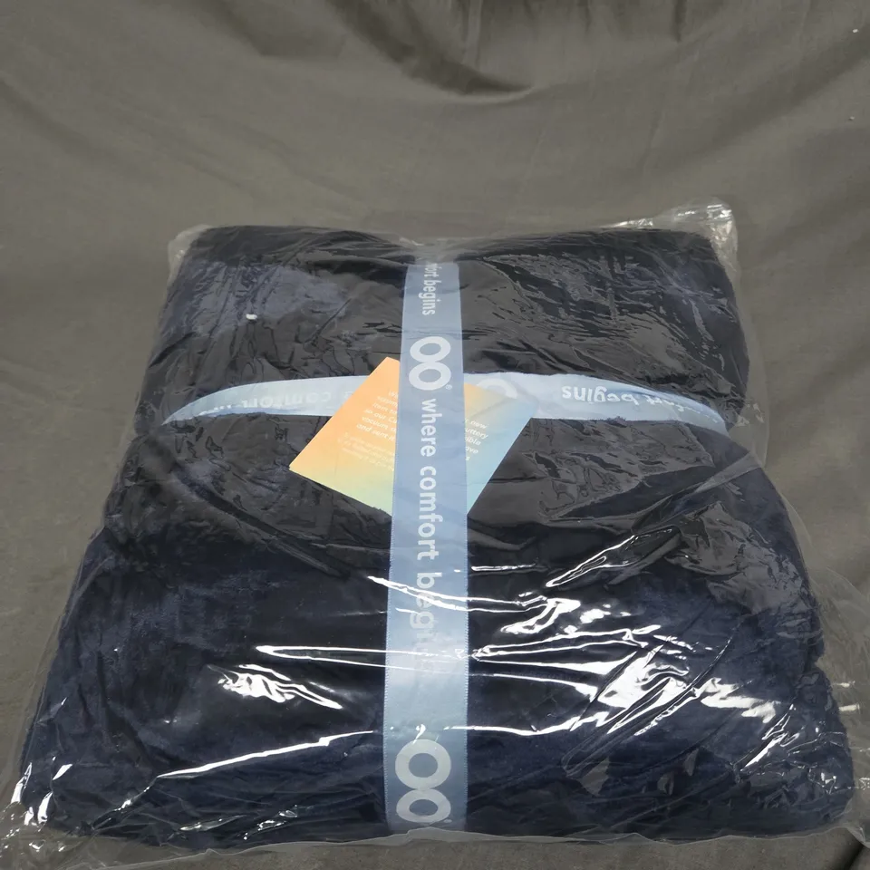 SEALED OODIE OVERSIZED HOODED BLANKET - NAVY