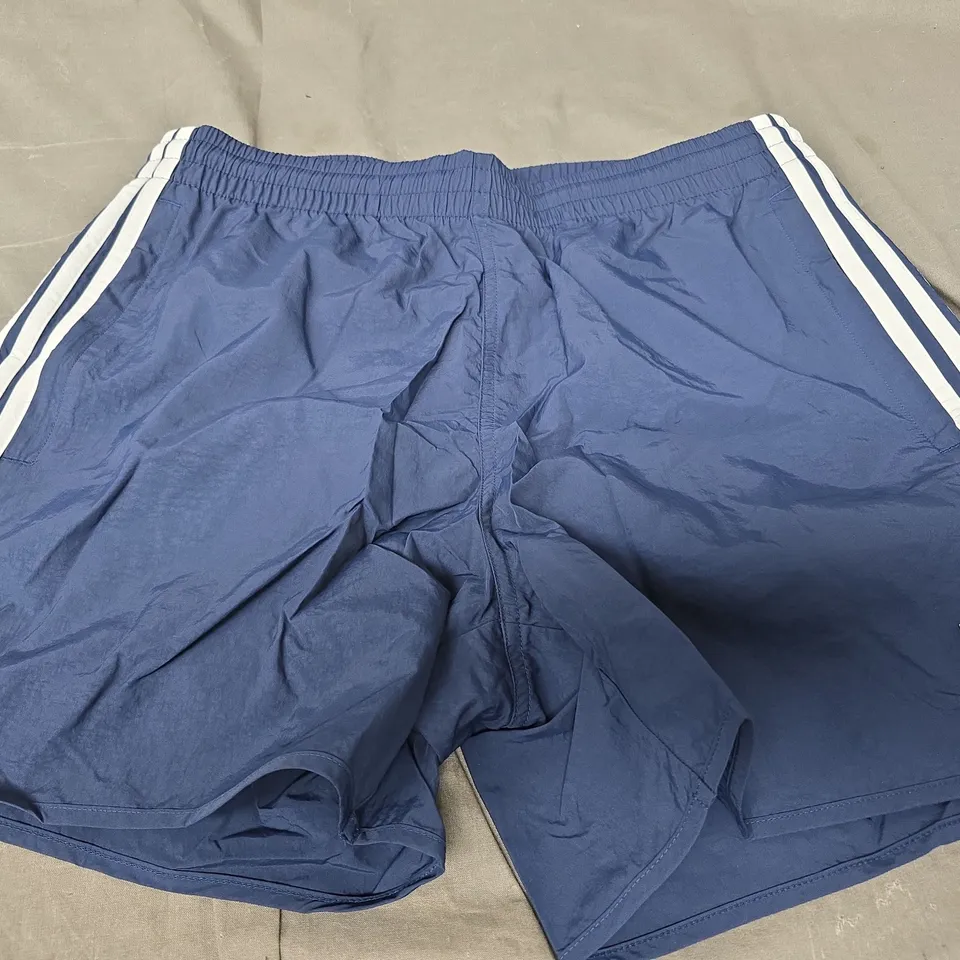 ADIDAS NAVY BLUE SHORTS SIZE L